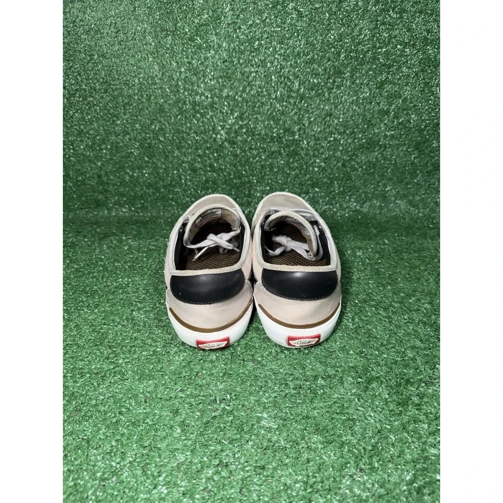 Vans Chima Ferguson Pro 2 Mens Size 9.5 Grey Beige Low Top Skate Shoes Sneakers